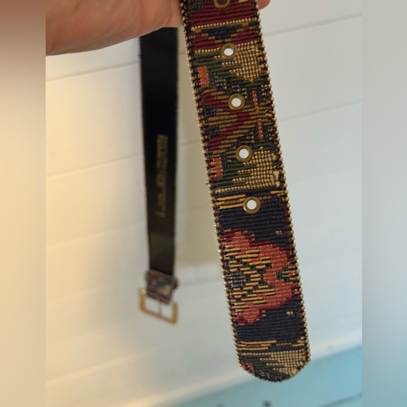 Vintage Belt M/L Tapestry leather Gold Bead Trim Dead stock Absolutely Fresh - Picture 6 of 15
